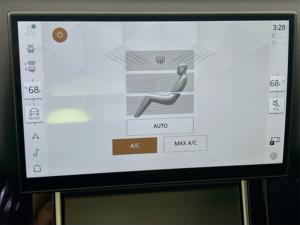 2025 LAND ROVER RANGE ROVER VELAR - Image 16