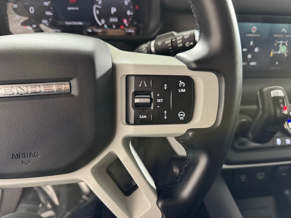 2024 LAND ROVER DEFENDER - Image 17