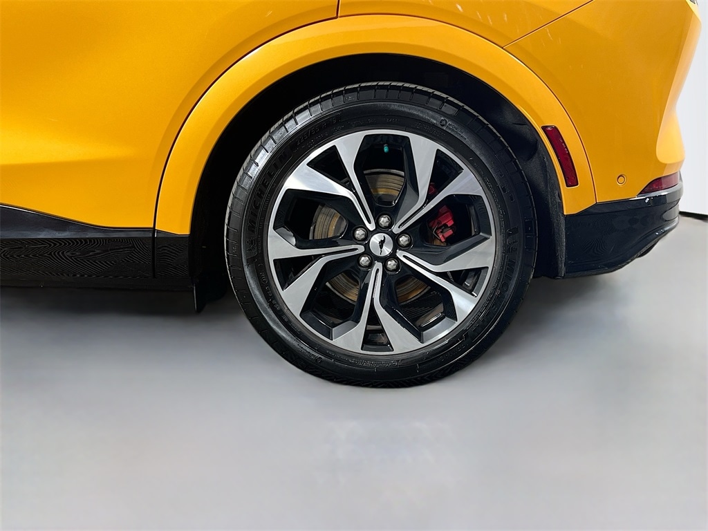 2023 FORD MUSTANG MACH-E - Image 9