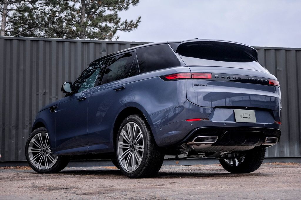 New 2026 Land Rover Range Rover Sport P400 Dynamic SE SUV