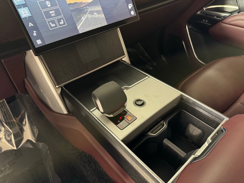 2024 LAND ROVER RANGE ROVER - Image 27