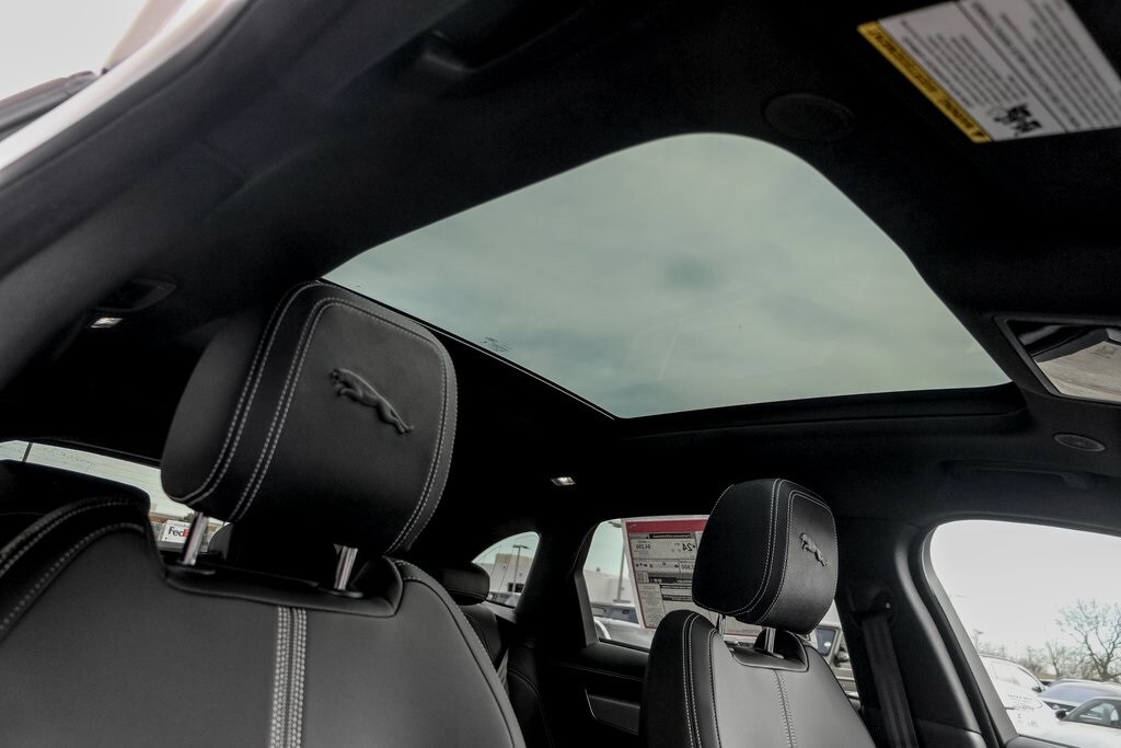 2026 JAGUAR F-PACE - Image 22