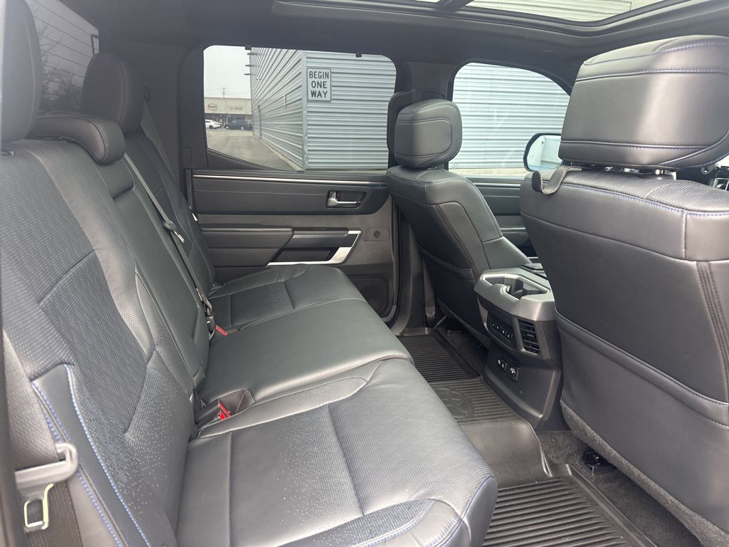 2024 TOYOTA TUNDRA - Image 10