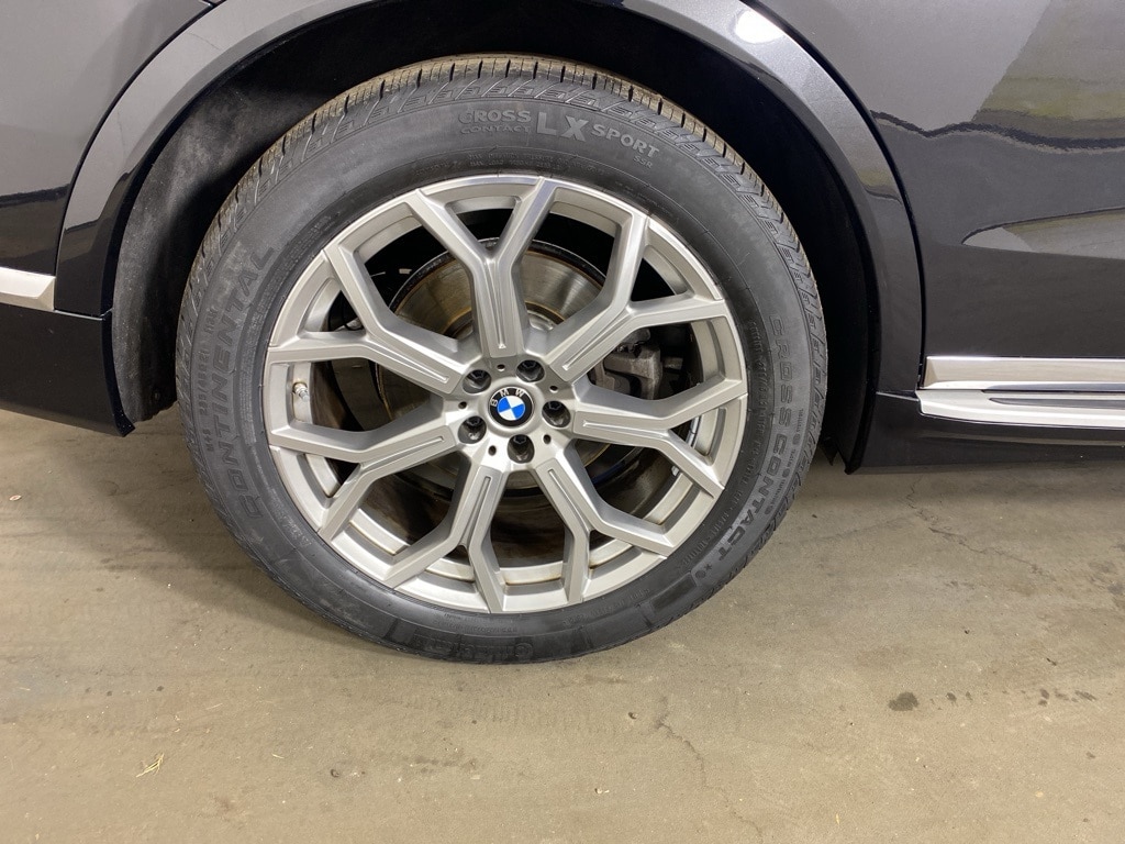 2023 BMW X7 - Image 33