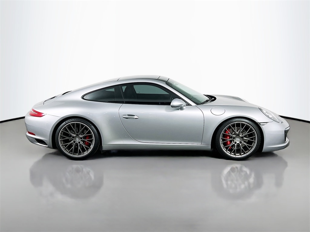 2017 PORSCHE 911 - Image 4