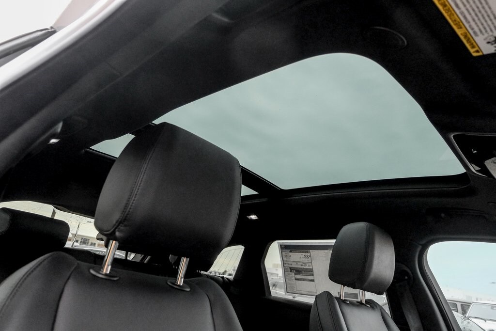 2026 LAND ROVER RANGE ROVER VELAR - Image 23