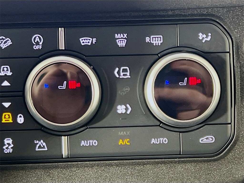 2023 LAND ROVER DEFENDER - Image 21