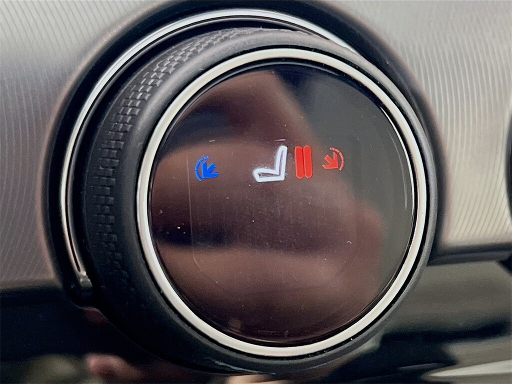 2024 JAGUAR F-TYPE - Image 21