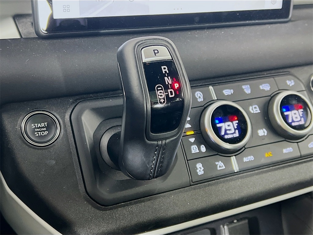 2024 LAND ROVER DEFENDER - Image 17