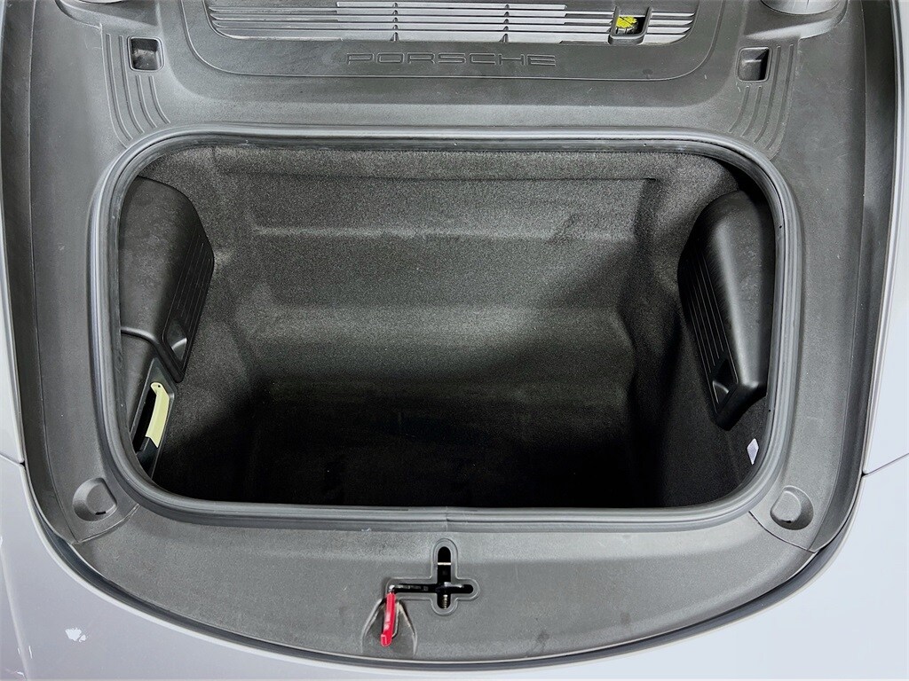 2017 PORSCHE 911 - Image 31