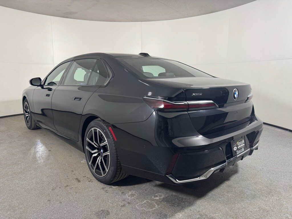 2025 BMW 740I - Image 8