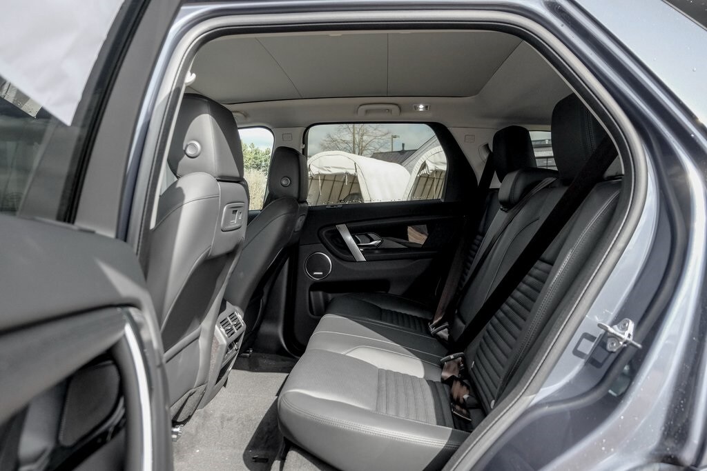 2025 LAND ROVER DISCOVERY SPORT - Image 17