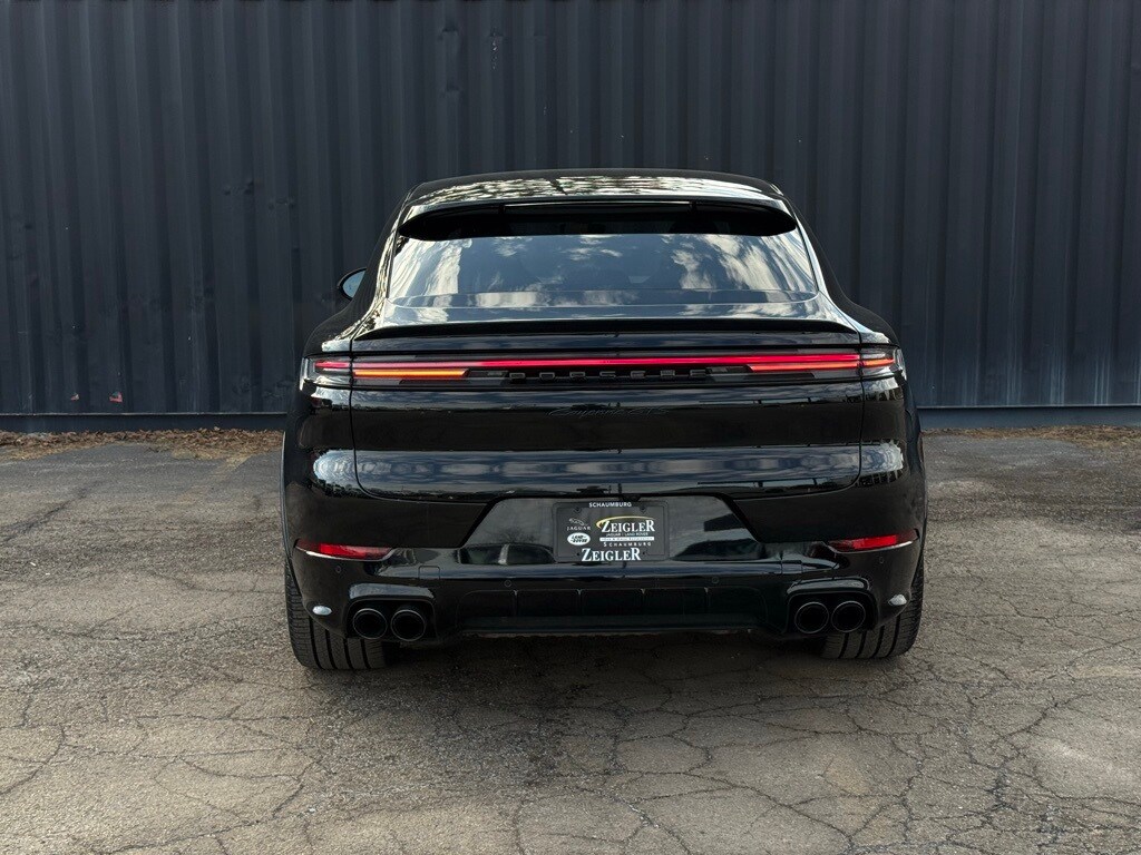 2025 PORSCHE CAYENNE - Image 9