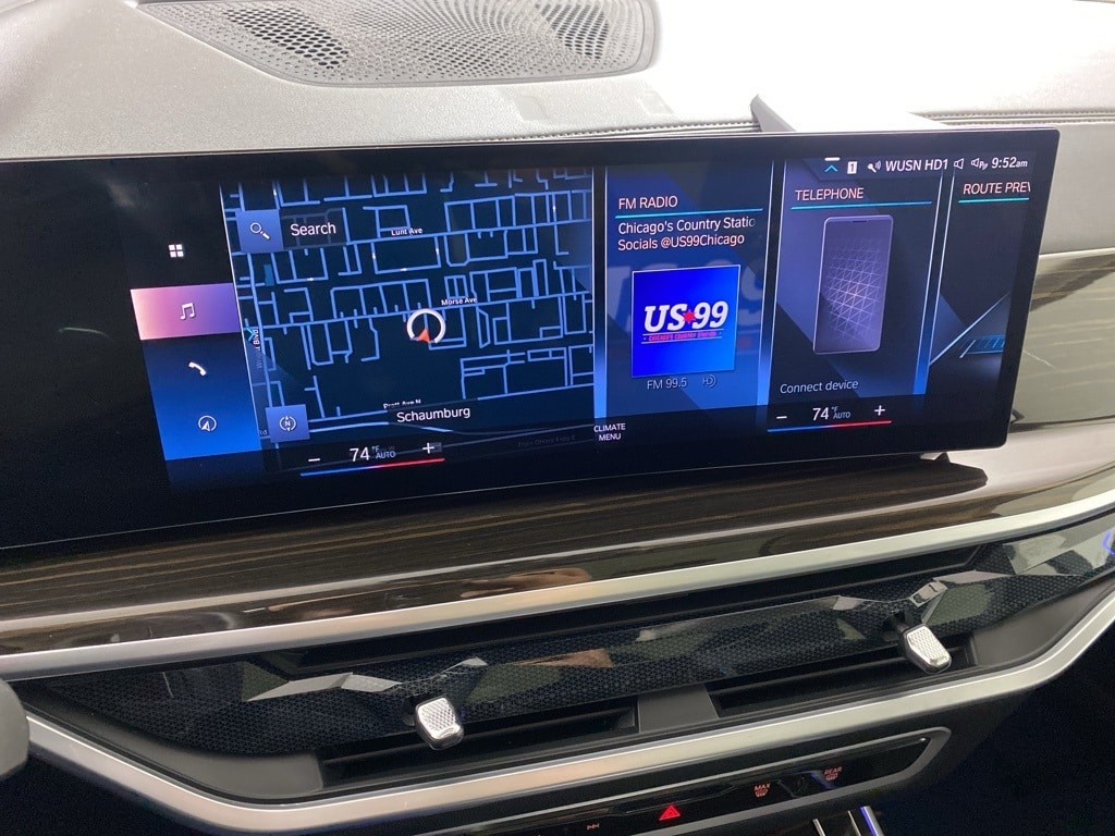 2023 BMW X7 - Image 16