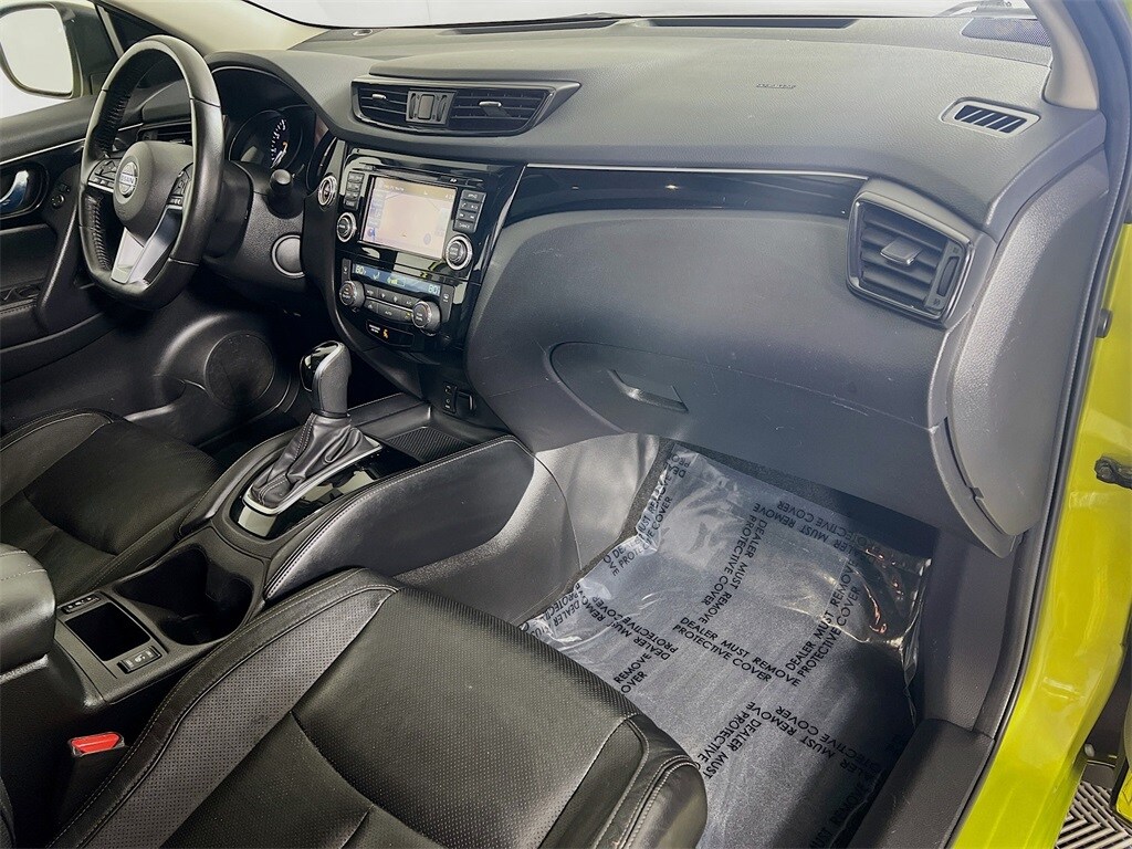 2017 NISSAN ROGUE SPORT - Image 28