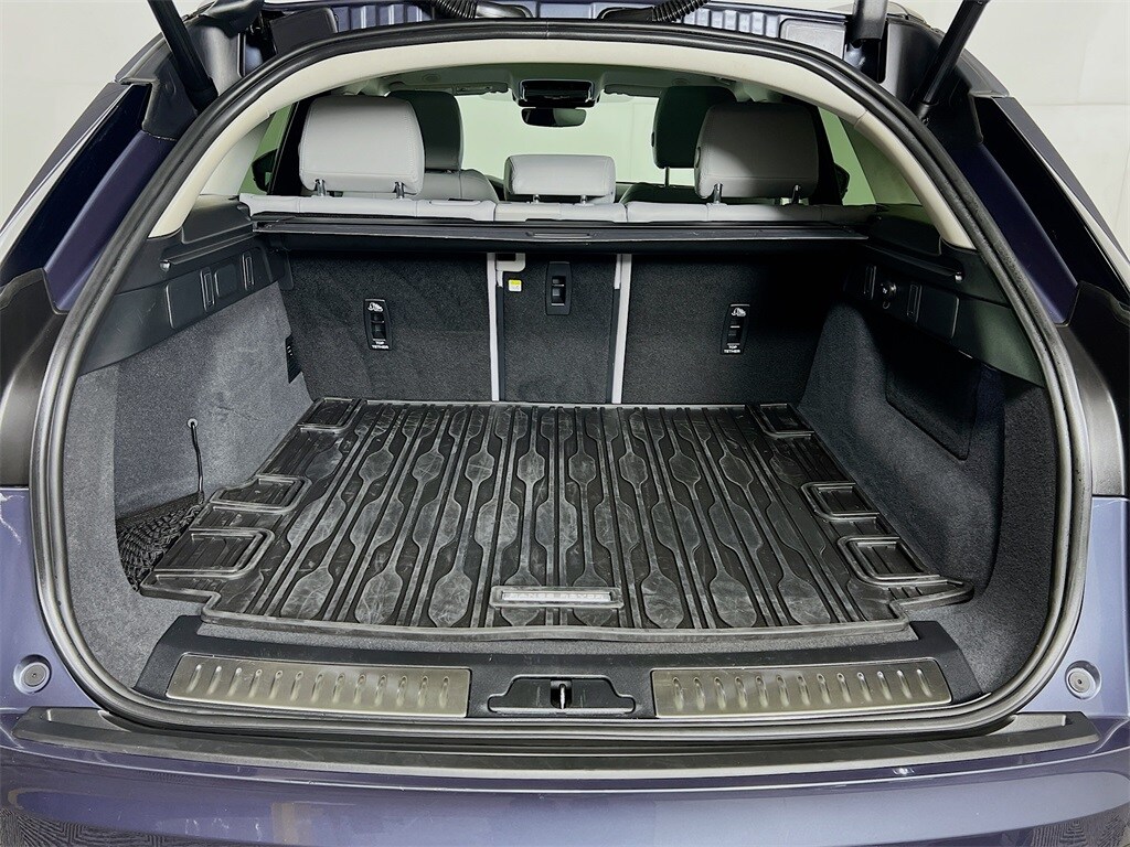 2025 LAND ROVER RANGE ROVER VELAR - Image 27