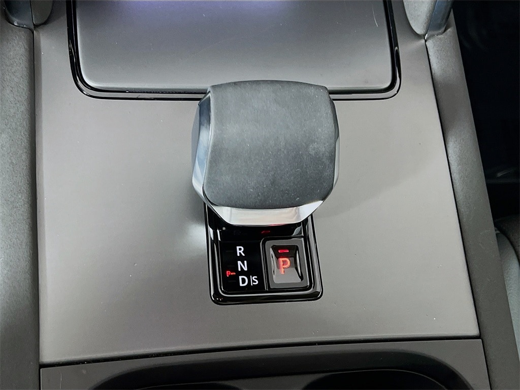 2024 LAND ROVER DISCOVERY SPORT - Image 17