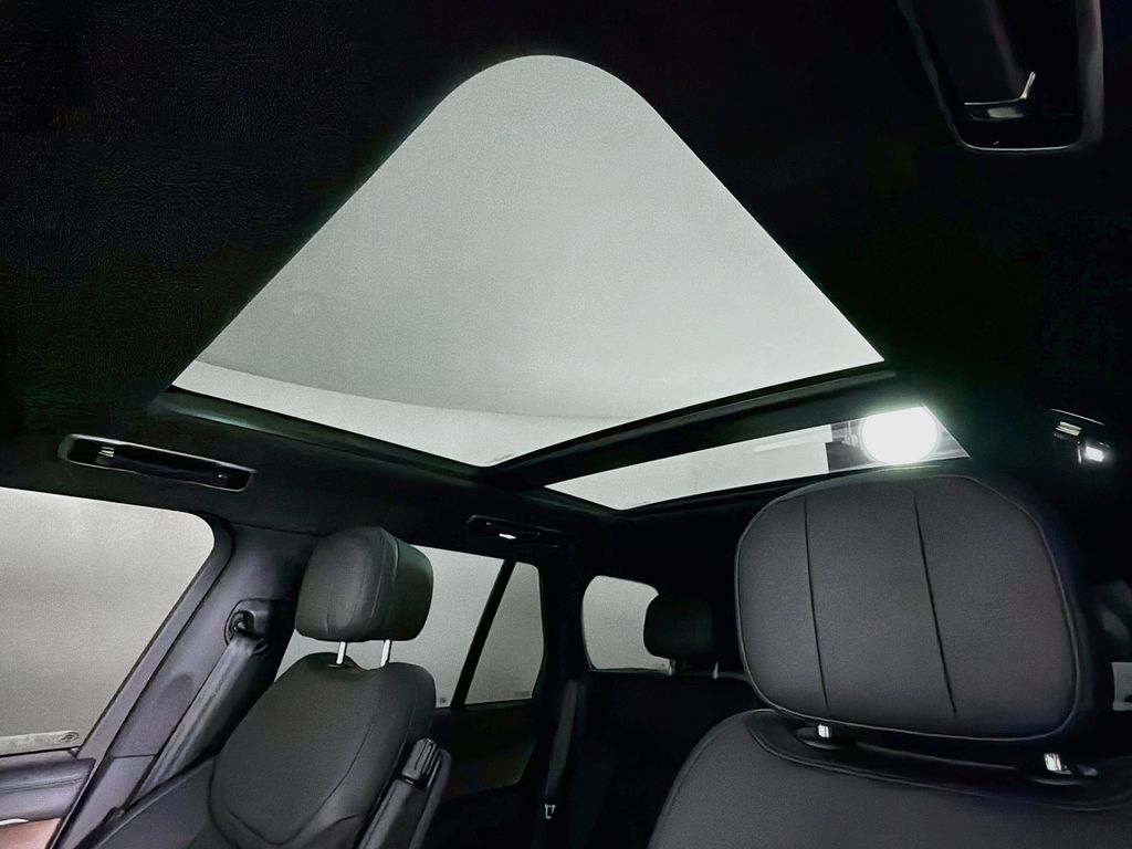 2024 Land Rover Range Rover SE - Photo 23