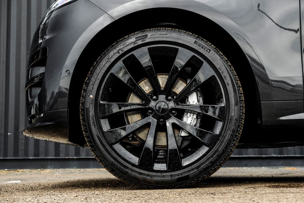 New 2026 Land Rover Range Rover Sport P400 Dynamic SE SUV