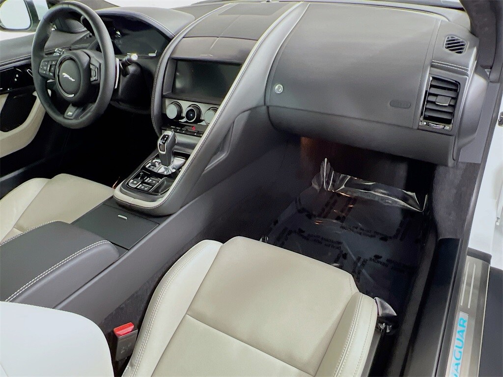 2024 JAGUAR F-TYPE - Image 28