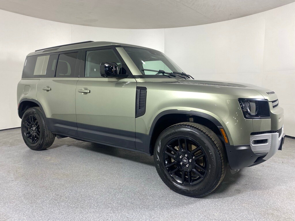 2025 LAND ROVER DEFENDER - Image 3