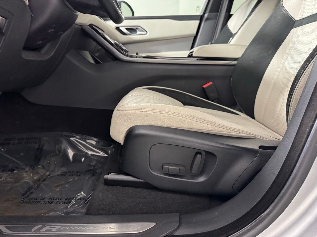 2019 LAND ROVER RANGE ROVER VELAR - Image 16