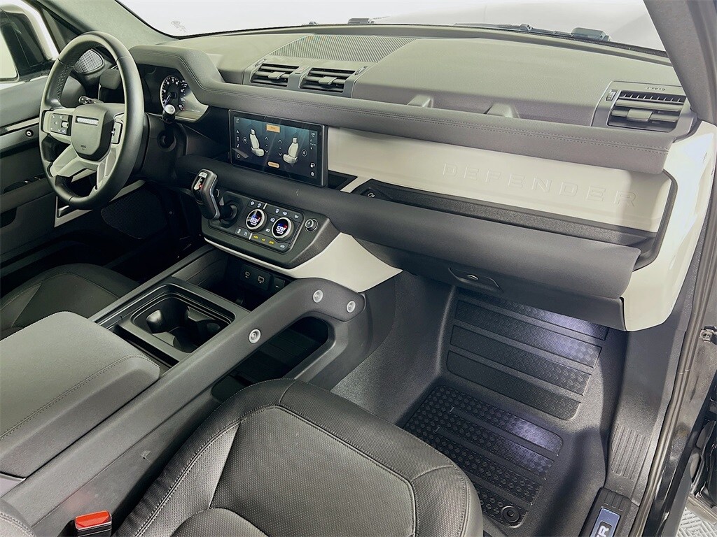 2023 LAND ROVER DEFENDER - Image 30
