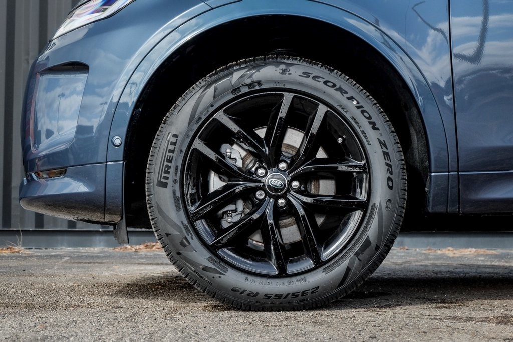 2025 LAND ROVER DISCOVERY SPORT - Image 4