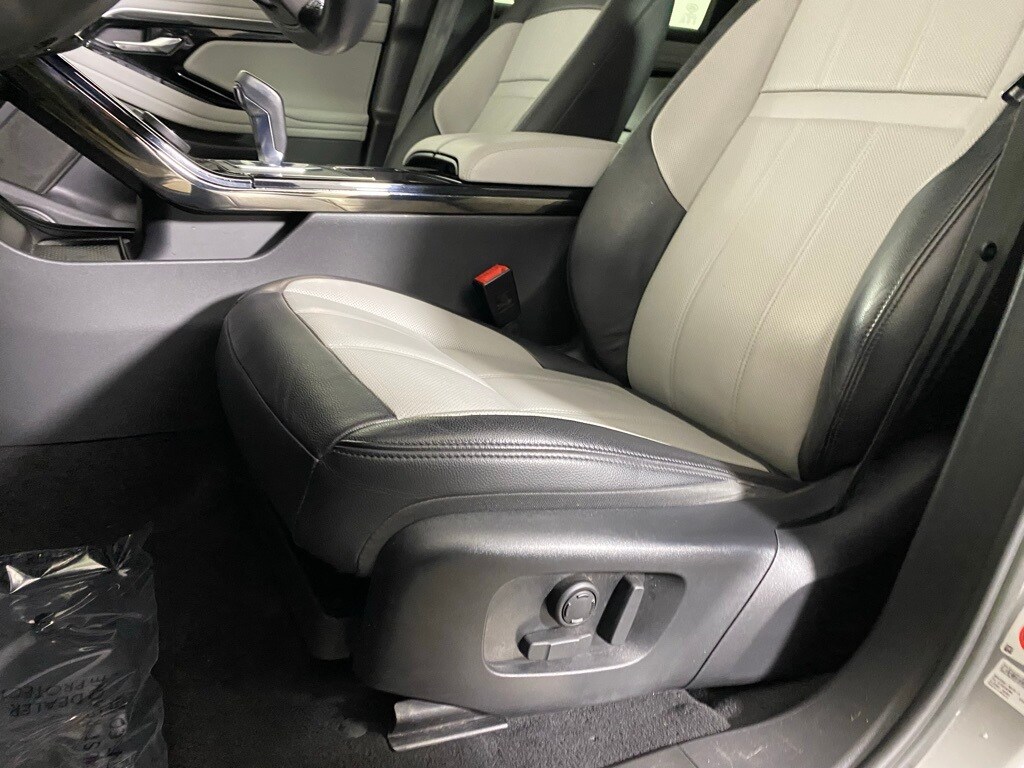 2023 LAND ROVER RANGE ROVER EVOQUE - Image 11