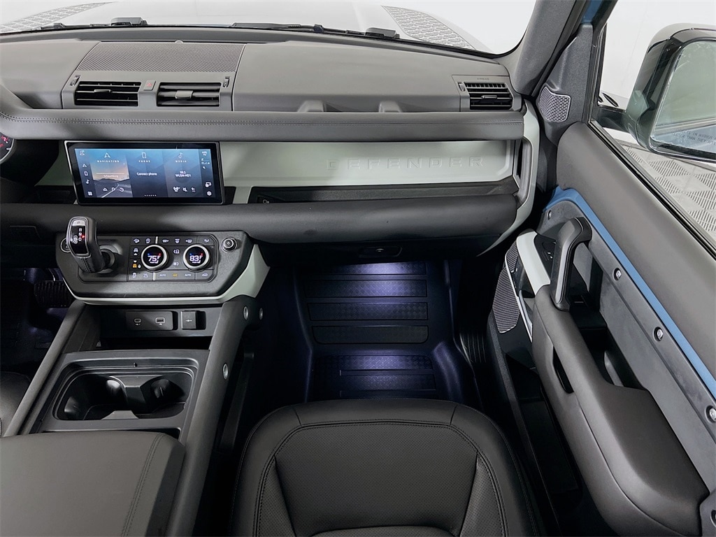 2024 LAND ROVER DEFENDER - Image 25