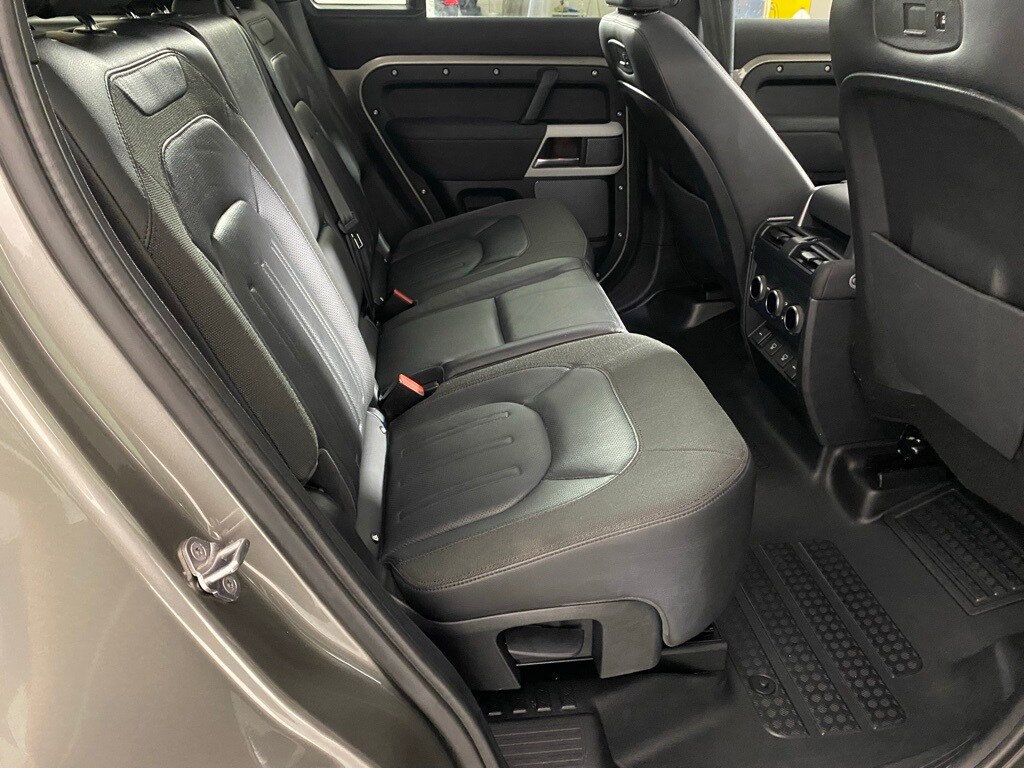 2021 LAND ROVER DEFENDER - Image 31