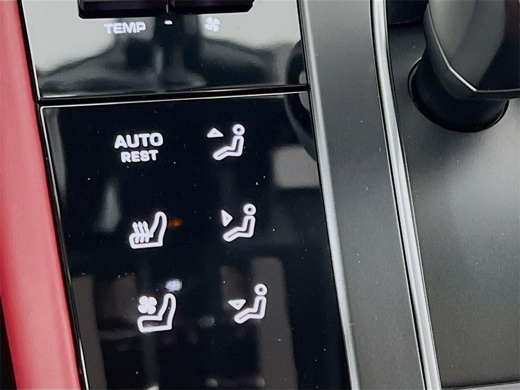 2022 PORSCHE MACAN - Image 21