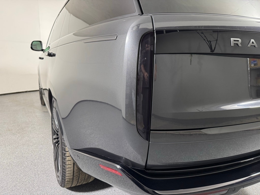 2024 LAND ROVER RANGE ROVER - Image 9