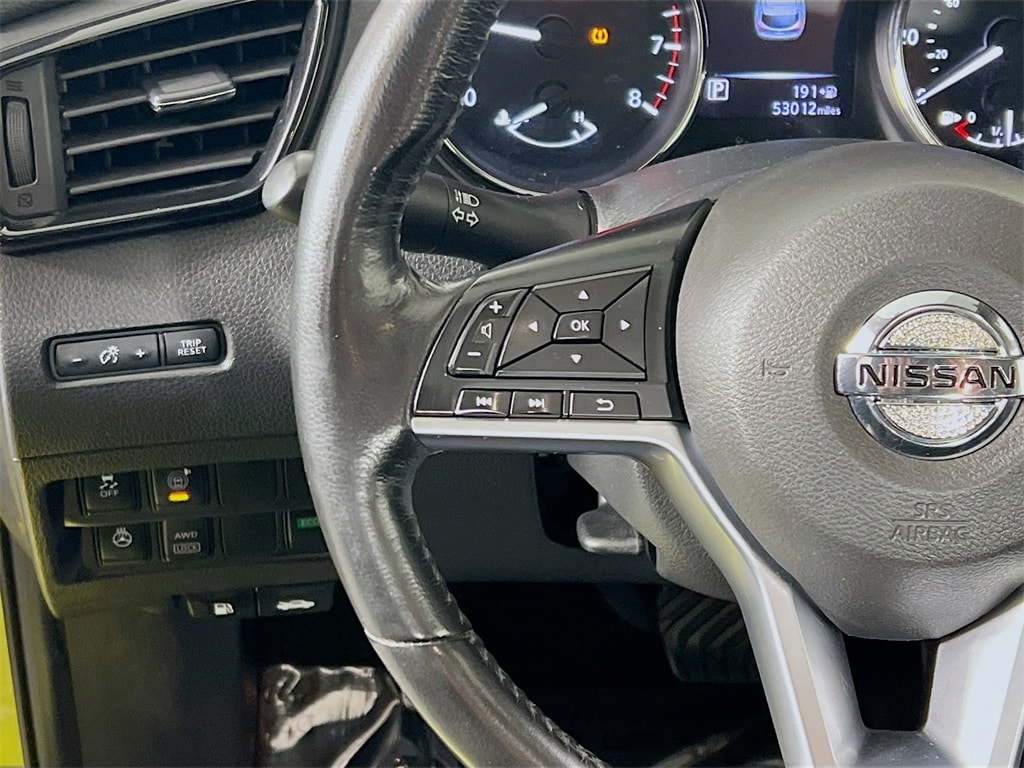 2017 NISSAN ROGUE SPORT - Image 10