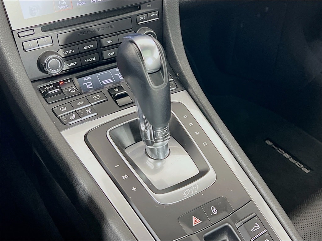 2017 PORSCHE 911 - Image 17