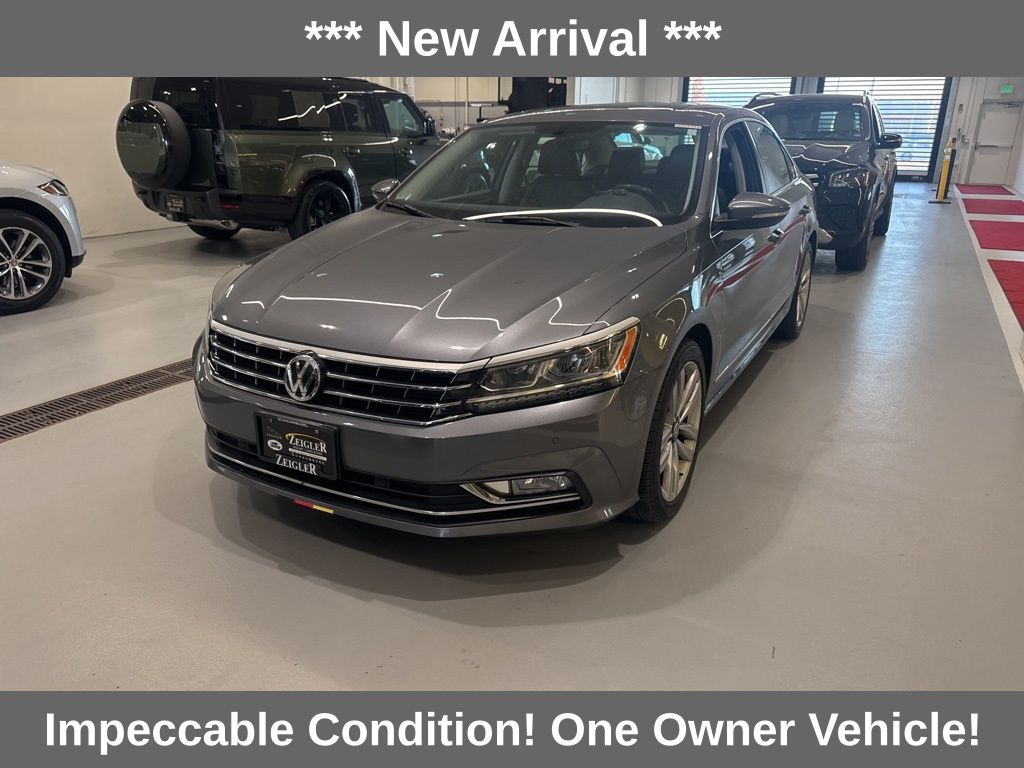 2017 VOLKSWAGEN PASSAT - Image 1