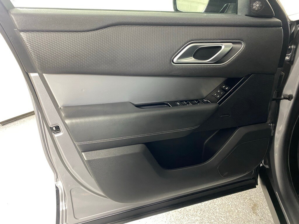 2021 LAND ROVER RANGE ROVER VELAR - Image 11