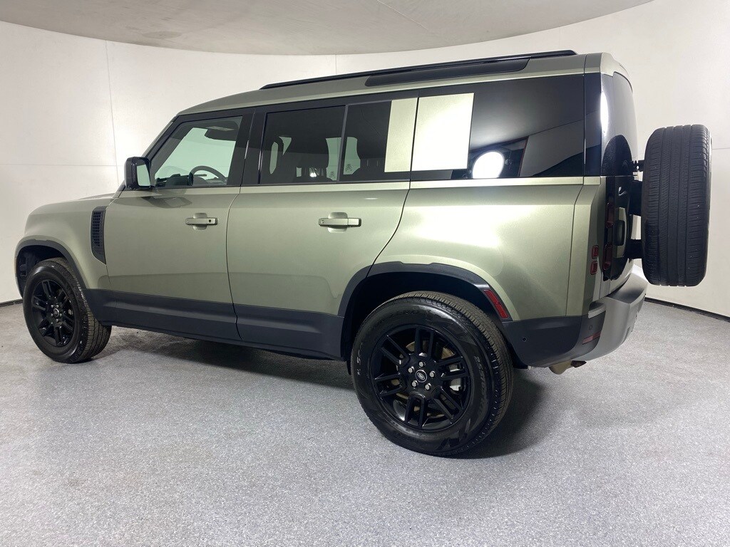 2025 LAND ROVER DEFENDER - Image 7