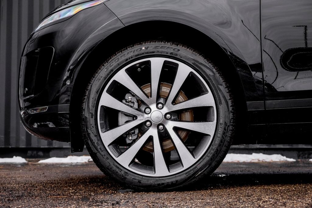 New 2026 Land Rover Range Rover Evoque Core S SUV