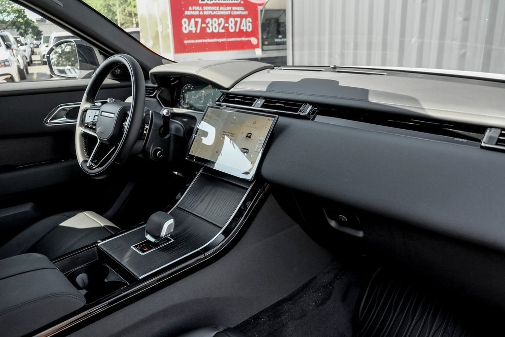 2026 LAND ROVER RANGE ROVER VELAR - Image 22