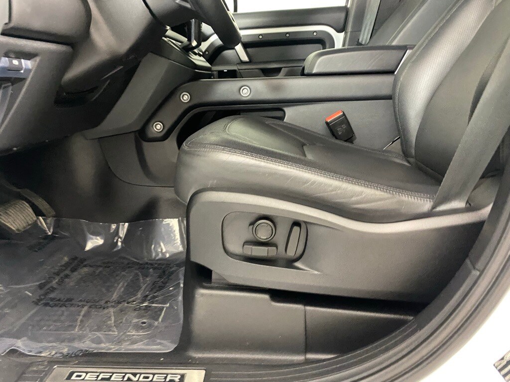 2023 LAND ROVER DEFENDER - Image 12