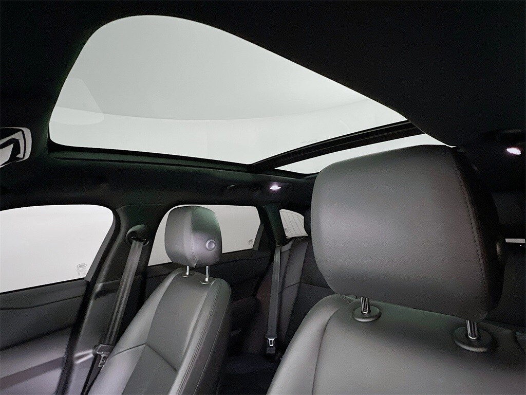 2025 LAND ROVER RANGE ROVER VELAR - Image 23