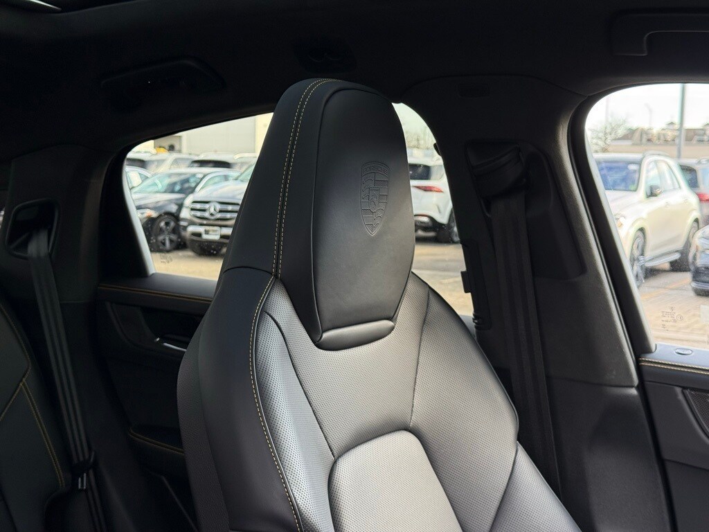 2025 PORSCHE CAYENNE - Image 26