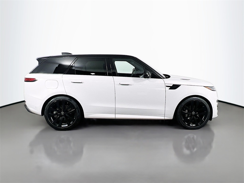 2025 LAND ROVER RANGE ROVER SPORT - Image 4