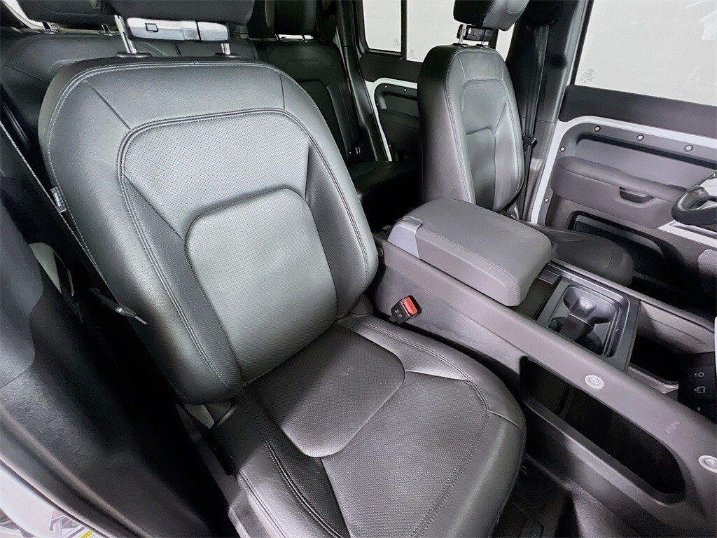 2023 LAND ROVER DEFENDER - Image 29