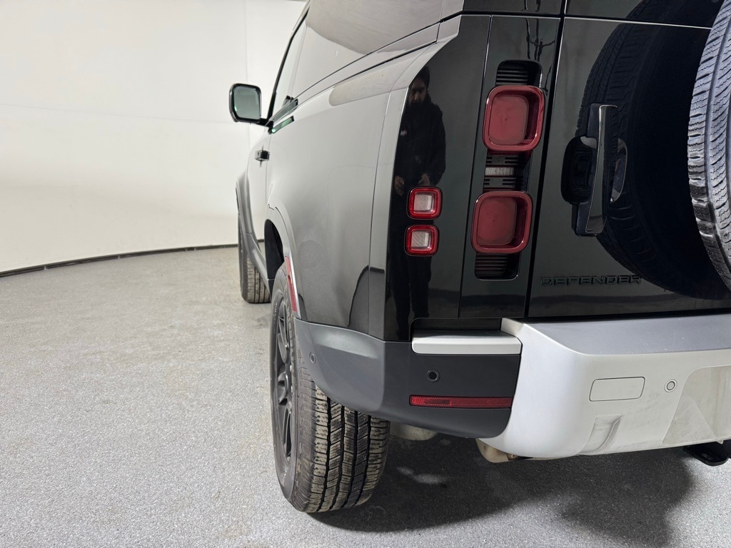 2024 LAND ROVER DEFENDER - Image 9