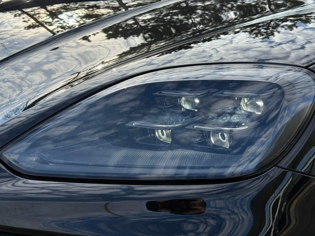 2025 PORSCHE CAYENNE - Image 3