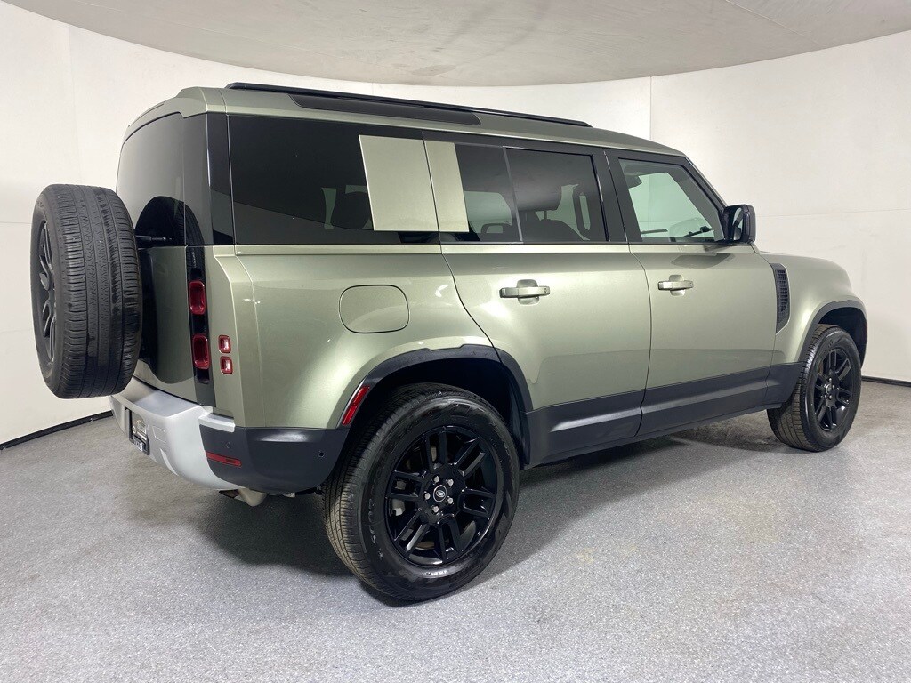 2025 LAND ROVER DEFENDER - Image 5