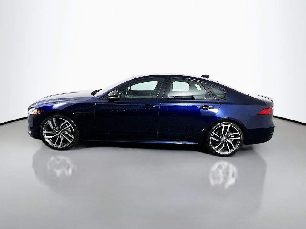 2024 Jaguar XF R-Dynamic SE - Photo 8