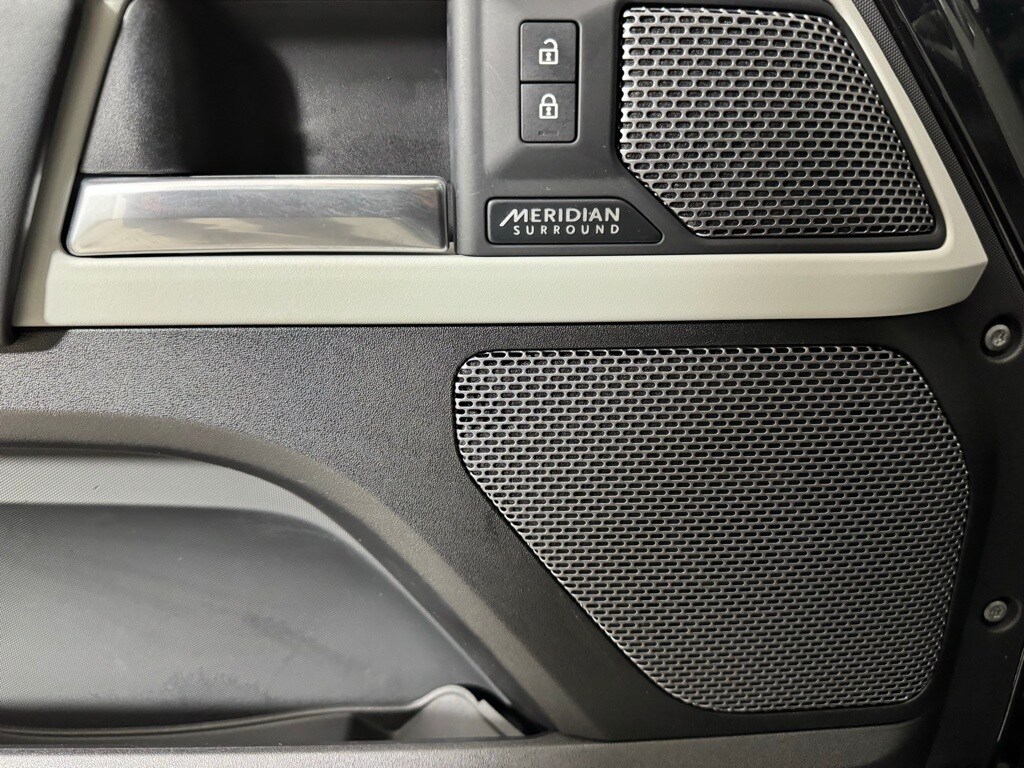 2023 LAND ROVER DEFENDER - Image 21